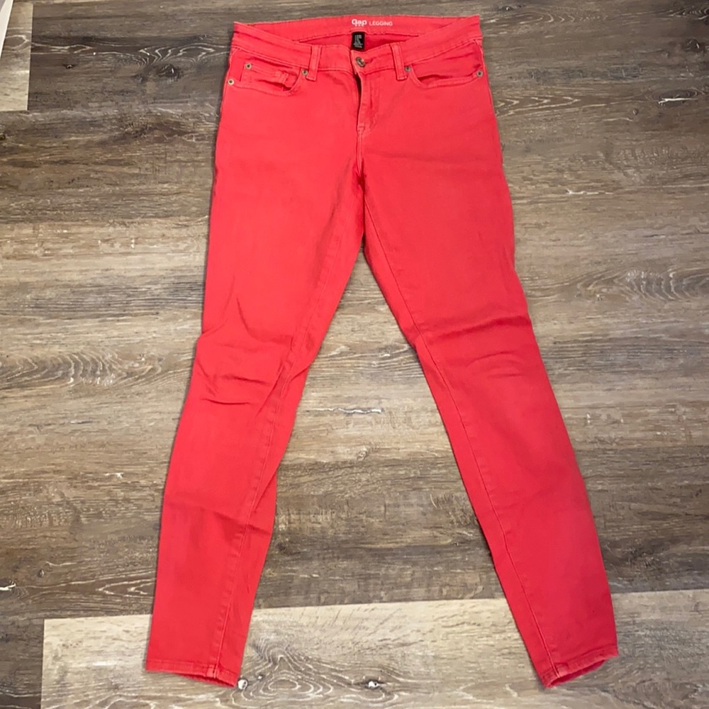Women’s pink gap legging jeans. Size 2/26